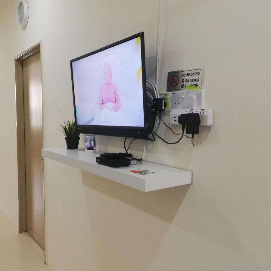 Neesa Homestay Bukit Gambang-Muslim 외부 사진